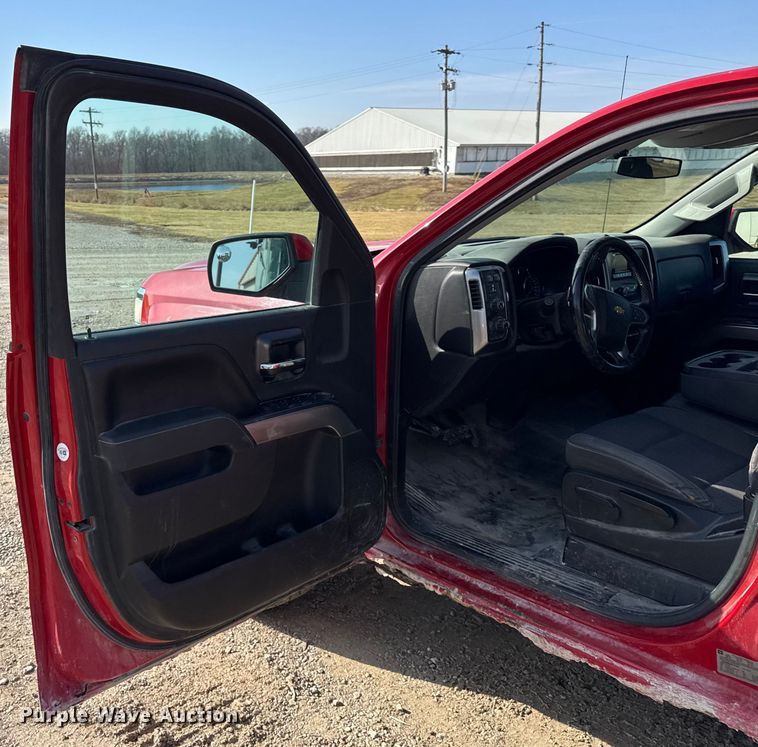 image for item EF2425 2015 Chevrolet Silverado 1500 Ext. Cab pickup truck