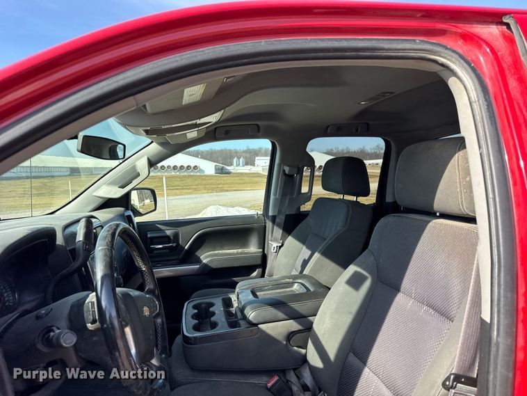 image for item EF2425 2015 Chevrolet Silverado 1500 Ext. Cab pickup truck