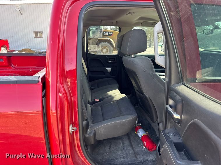 image for item EF2425 2015 Chevrolet Silverado 1500 Ext. Cab pickup truck