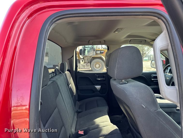 image for item EF2425 2015 Chevrolet Silverado 1500 Ext. Cab pickup truck