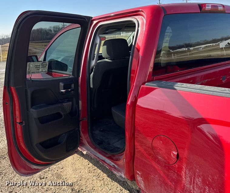 image for item EF2425 2015 Chevrolet Silverado 1500 Ext. Cab pickup truck