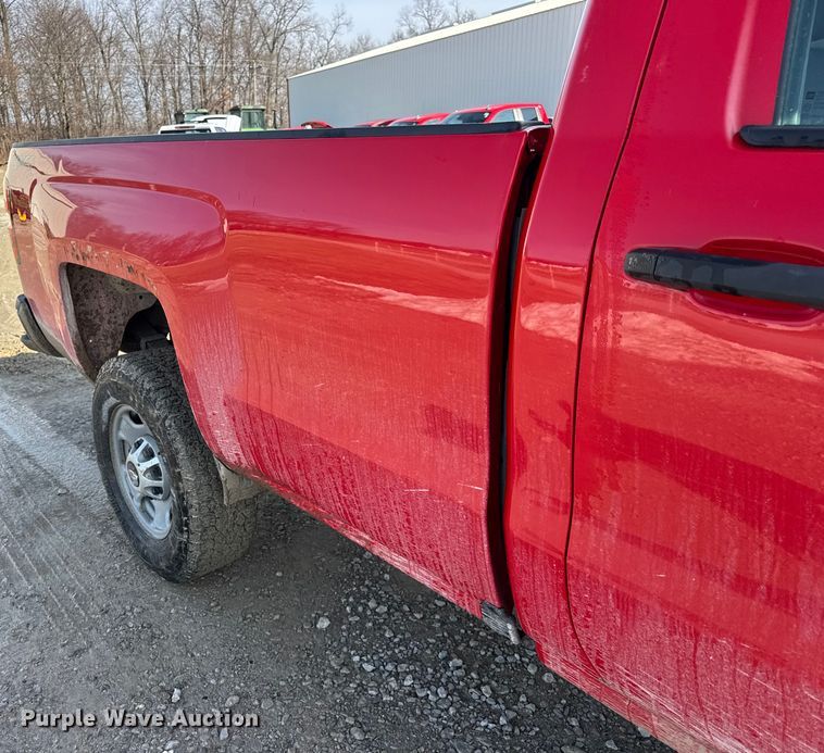 image for item EF2426 2017 Chevrolet Silverado 2500HD pickup truck