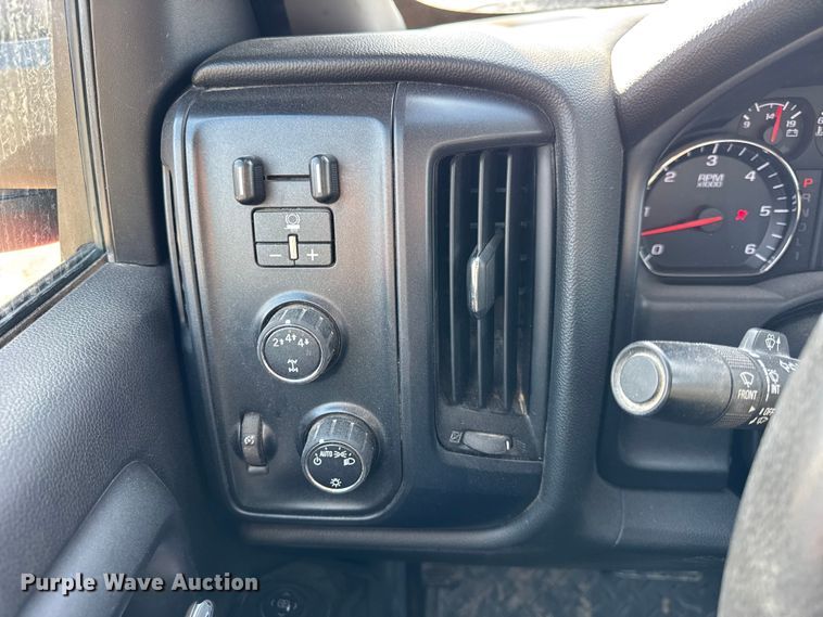 image for item EF2426 2017 Chevrolet Silverado 2500HD pickup truck