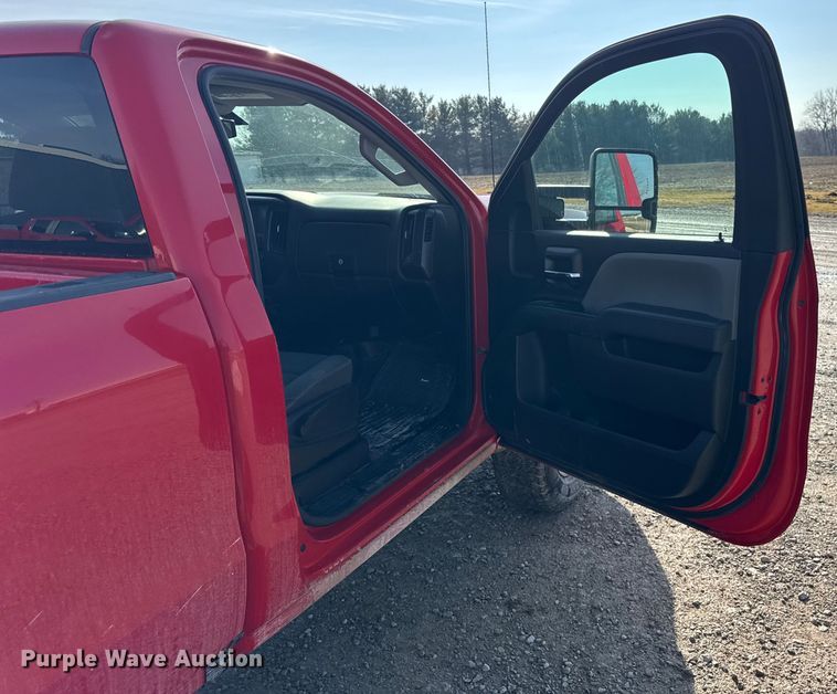 image for item EF2426 2017 Chevrolet Silverado 2500HD pickup truck