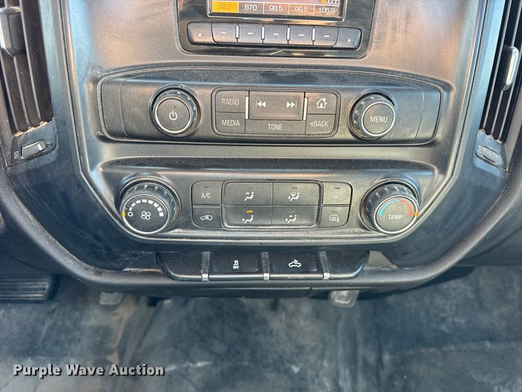 image for item EF2427 2015 Chevrolet Silverado 2500HD pickup truck