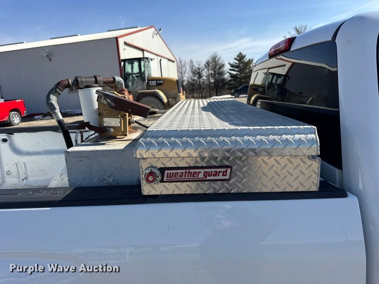 image for item EF2428 2018 Chevrolet Silverado Ext. Cab pickup truck