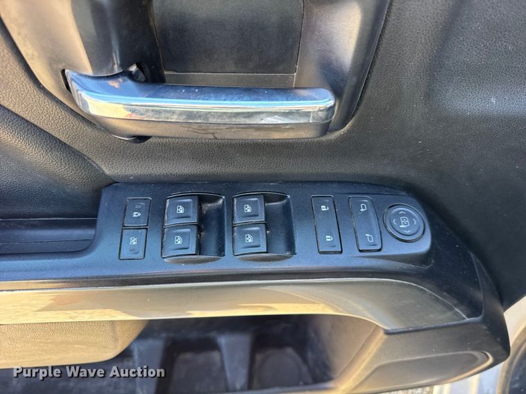 image for item EF2428 2018 Chevrolet Silverado Ext. Cab pickup truck