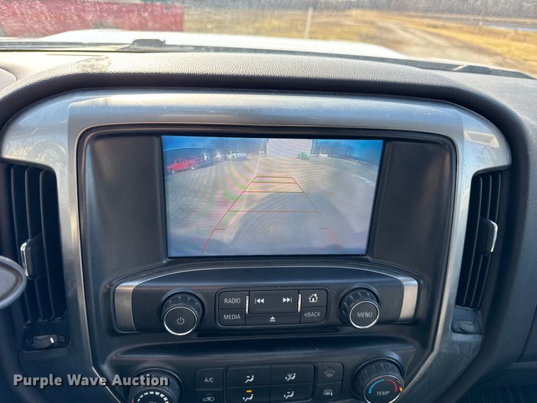 image for item EF2428 2018 Chevrolet Silverado Ext. Cab pickup truck