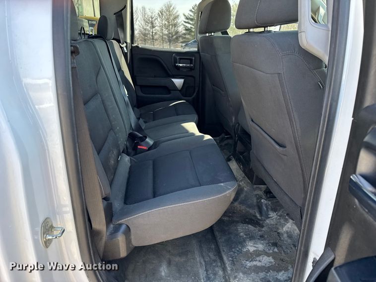 image for item EF2428 2018 Chevrolet Silverado Ext. Cab pickup truck