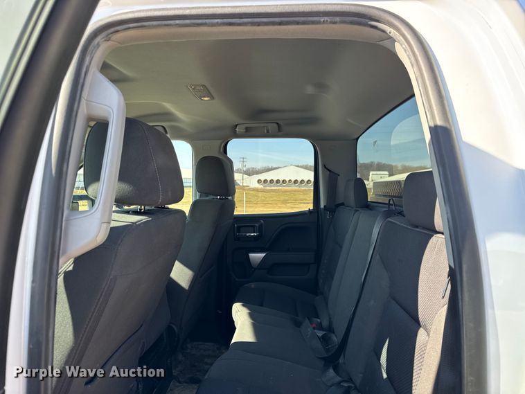 image for item EF2428 2018 Chevrolet Silverado Ext. Cab pickup truck