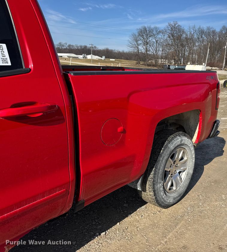 image for item EF2429 2017 Chevrolet Silverado 1500 Ext. Cab pickup truck