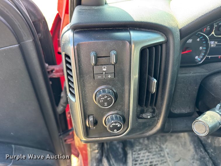 image for item EF2430 2015 Chevrolet Silverado 1500 Ext. Cab pickup truck