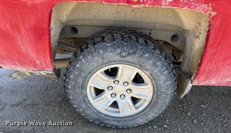 image for item EF2430 2015 Chevrolet Silverado 1500 Ext. Cab pickup truck