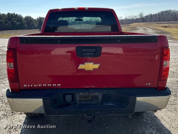 image for item EF2431 2013 Chevrolet Silverado 1500 Ext. Cab pickup truck