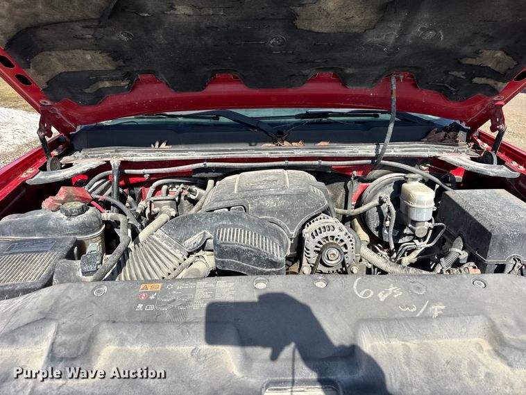 image for item EF2431 2013 Chevrolet Silverado 1500 Ext. Cab pickup truck