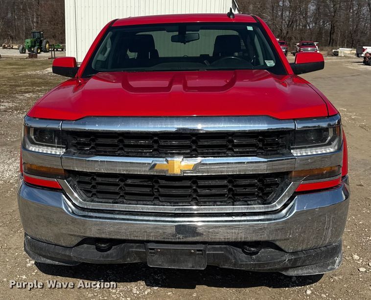 image for item EF2432 2018 Chevrolet Silverado 1500 Ext. Cab pickup truck