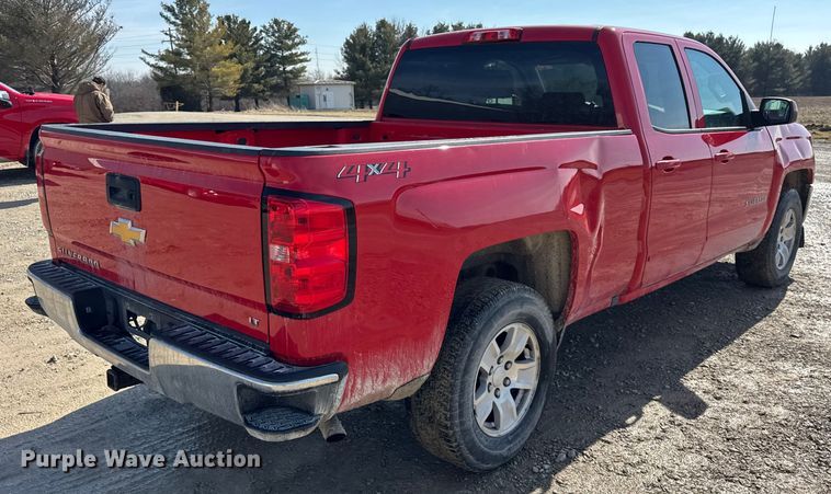 image for item EF2432 2018 Chevrolet Silverado 1500 Ext. Cab pickup truck