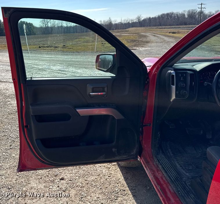 image for item EF2432 2018 Chevrolet Silverado 1500 Ext. Cab pickup truck