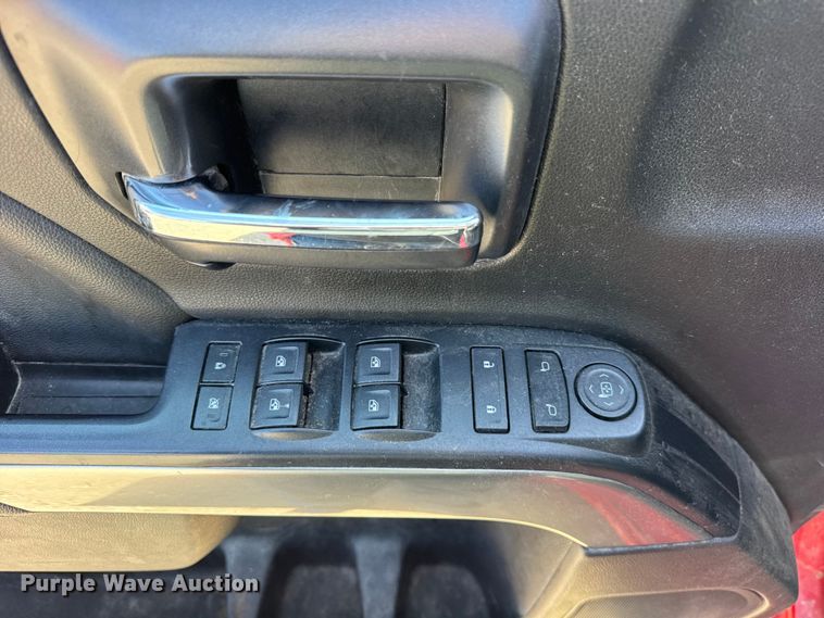 image for item EF2432 2018 Chevrolet Silverado 1500 Ext. Cab pickup truck