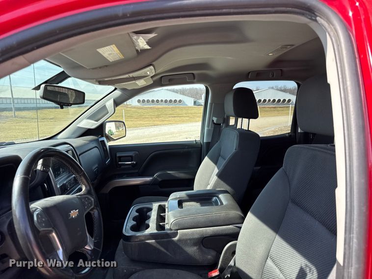 image for item EF2432 2018 Chevrolet Silverado 1500 Ext. Cab pickup truck