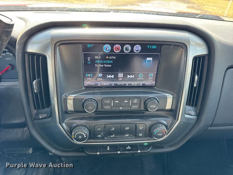 image for item EF2432 2018 Chevrolet Silverado 1500 Ext. Cab pickup truck