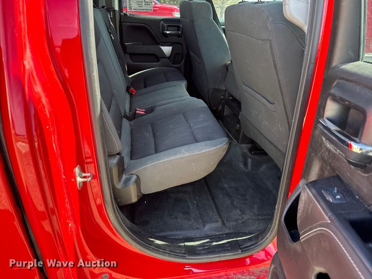 image for item EF2432 2018 Chevrolet Silverado 1500 Ext. Cab pickup truck