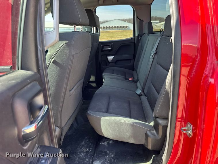 image for item EF2432 2018 Chevrolet Silverado 1500 Ext. Cab pickup truck