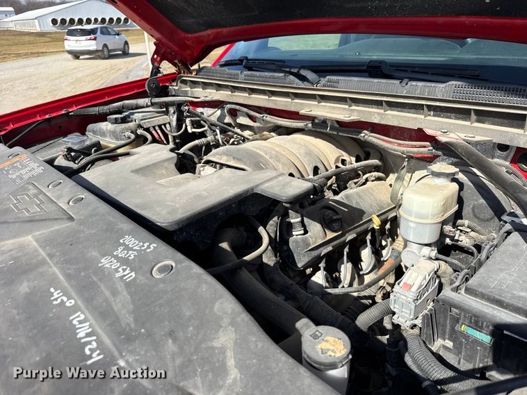 image for item EF2432 2018 Chevrolet Silverado 1500 Ext. Cab pickup truck