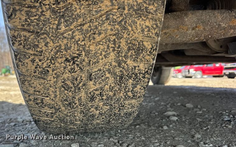 image for item EF2432 2018 Chevrolet Silverado 1500 Ext. Cab pickup truck