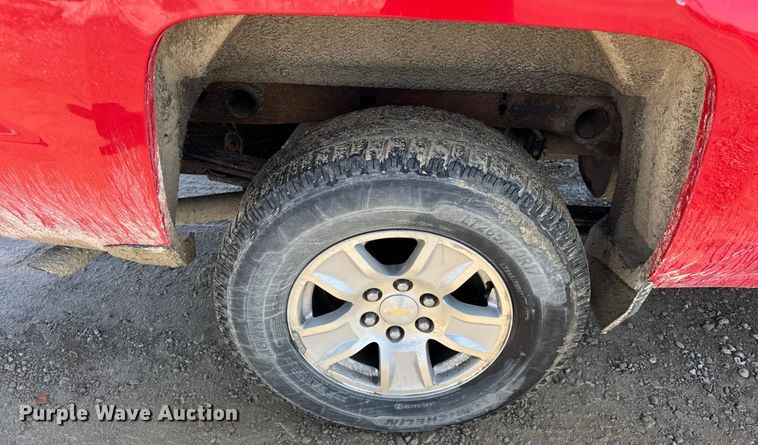 image for item EF2432 2018 Chevrolet Silverado 1500 Ext. Cab pickup truck