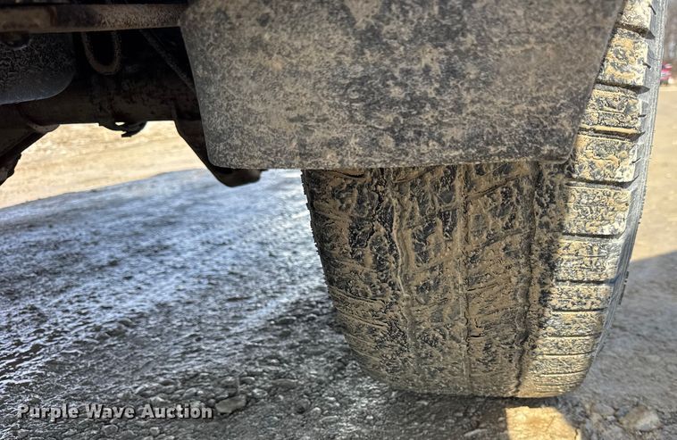 image for item EF2432 2018 Chevrolet Silverado 1500 Ext. Cab pickup truck