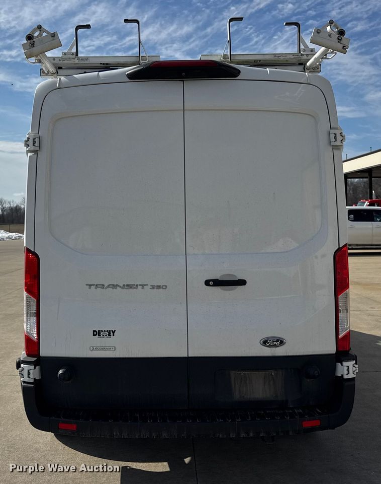 image for item EF2433 2020 Ford Transit utility van