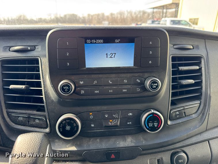 image for item EF2433 2020 Ford Transit utility van