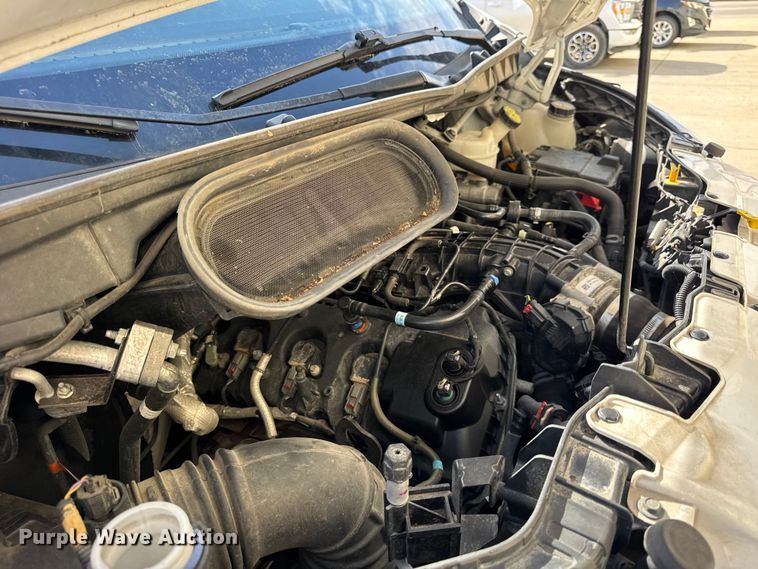 image for item EF2433 2020 Ford Transit utility van