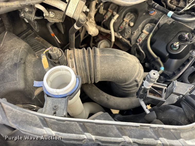 image for item EF2433 2020 Ford Transit utility van