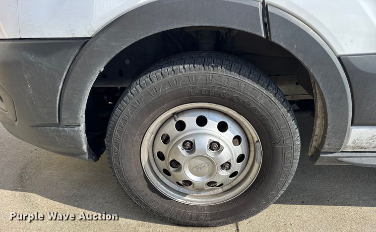 image for item EF2433 2020 Ford Transit utility van