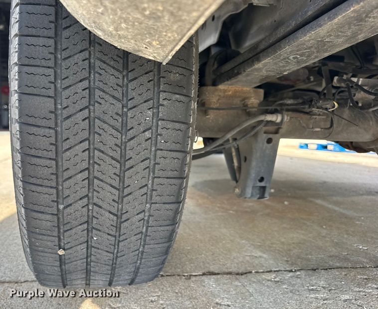 image for item EF2433 2020 Ford Transit utility van