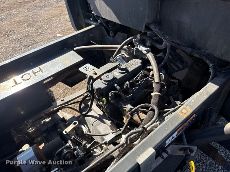 image for item EG1940 2010 Kubota RTV900 utility vehicle