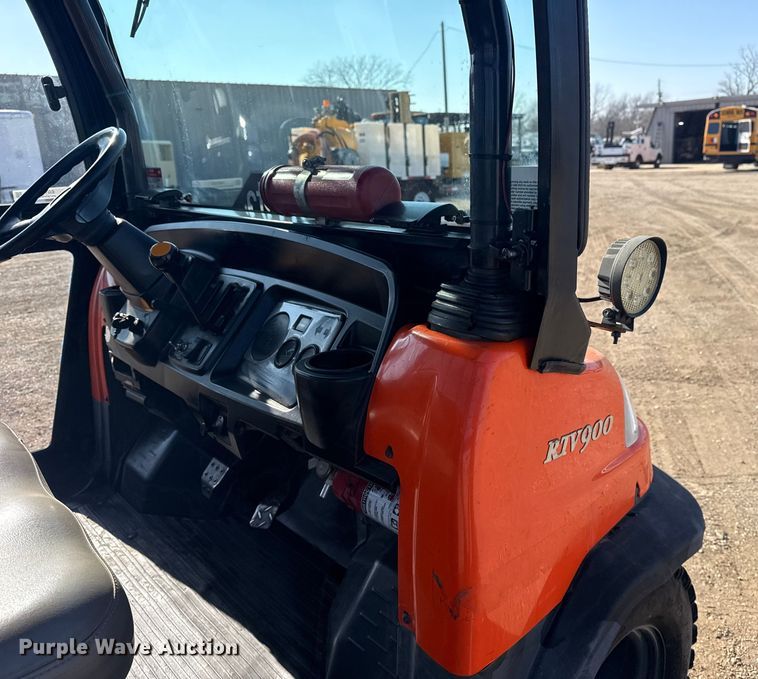 image for item EG1941 2001 Kubota RTV900 utility vehicle