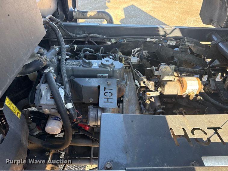 image for item EG1941 2001 Kubota RTV900 utility vehicle