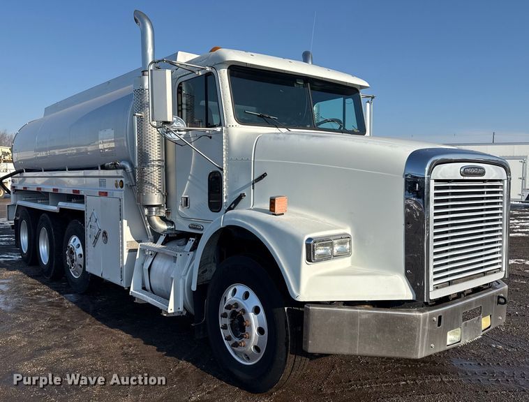 image for item EG2019 2004 Freightliner FLD112 fuel truck