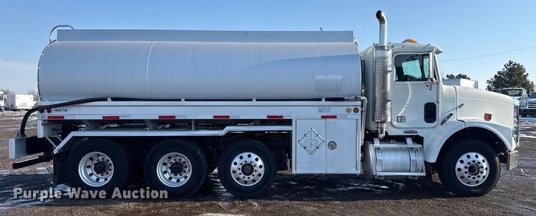 image for item EG2019 2004 Freightliner FLD112 fuel truck