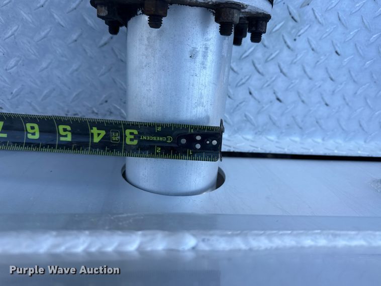 image for item EG2019 2004 Freightliner FLD112 fuel truck