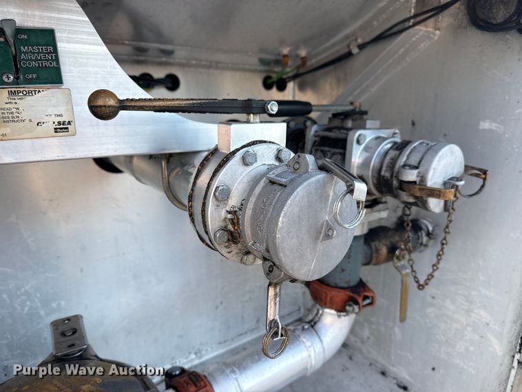 image for item EG2019 2004 Freightliner FLD112 fuel truck