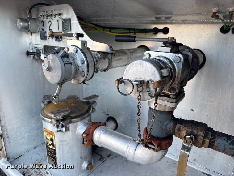 image for item EG2019 2004 Freightliner FLD112 fuel truck