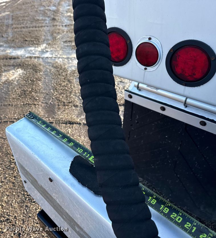 image for item EG2019 2004 Freightliner FLD112 fuel truck