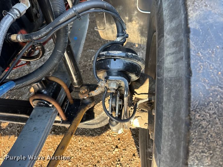 image for item EG2019 2004 Freightliner FLD112 fuel truck