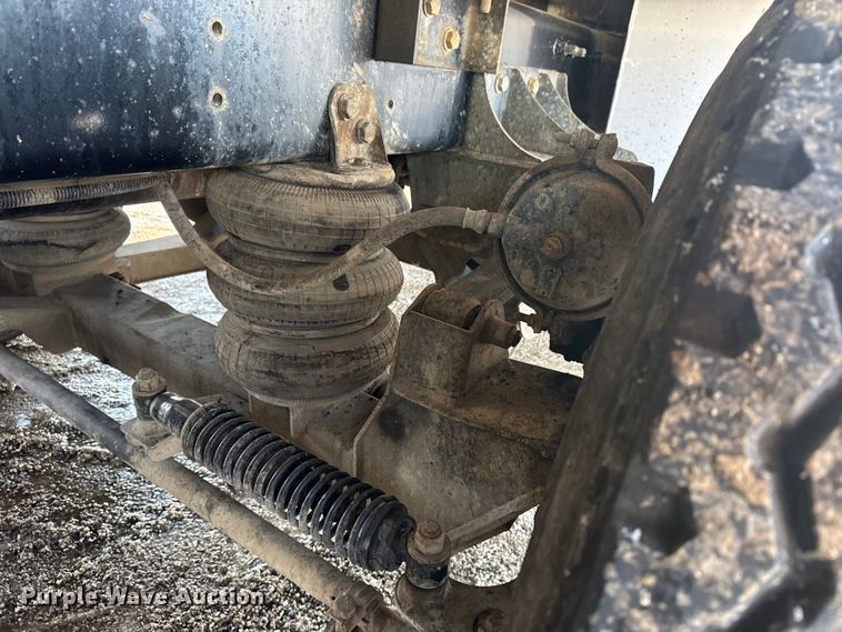 image for item EG2019 2004 Freightliner FLD112 fuel truck