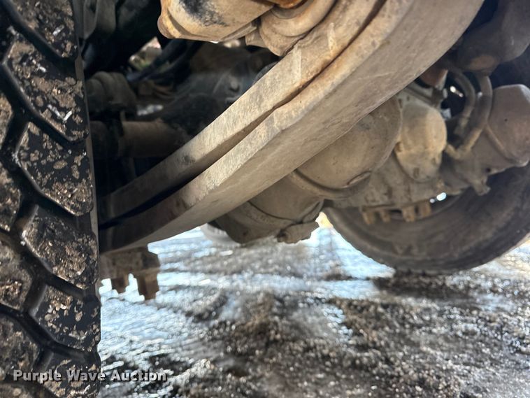 image for item EG2019 2004 Freightliner FLD112 fuel truck