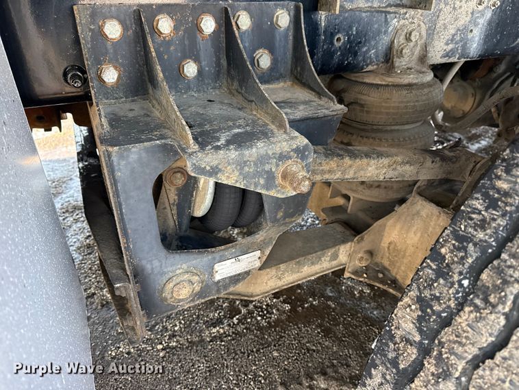 image for item EG2019 2004 Freightliner FLD112 fuel truck